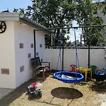 度假居 Family House In *