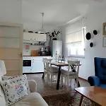 Semesterbostad Family House In Rijeka