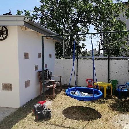Prázdninový dům Family House In *